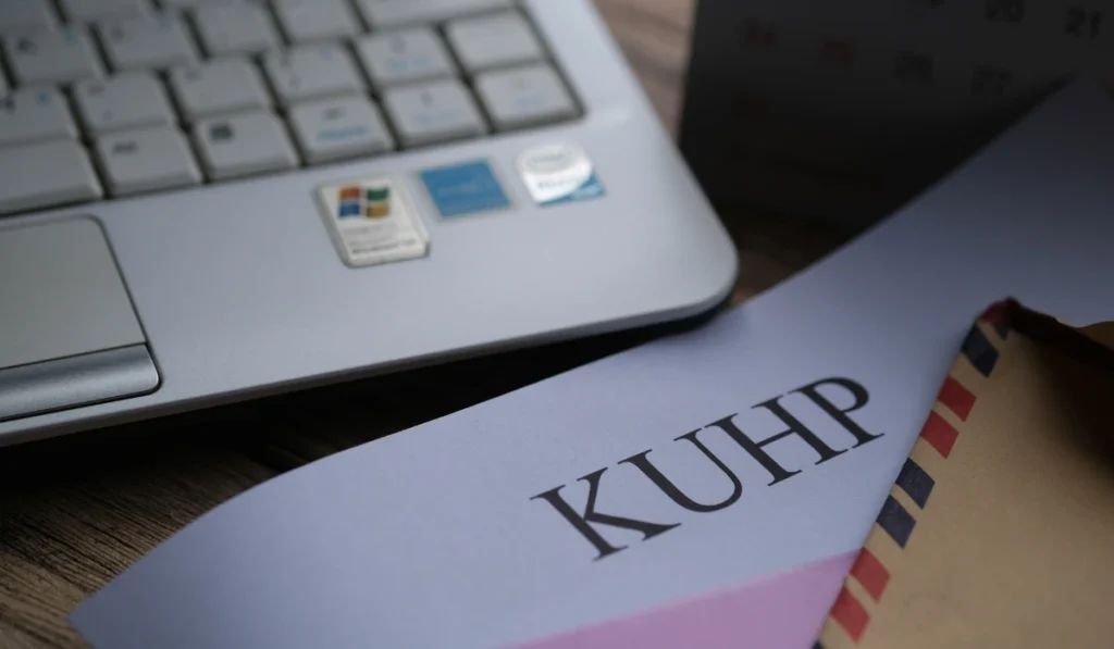 Pasal Perbuatan Tidak Menyenangkan Pasal perbuatan tidak menyenangkan dalam KUHP